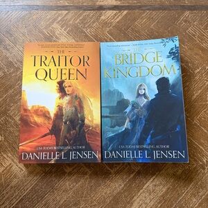The Traitor Queen and The Bridge Kingdom Books